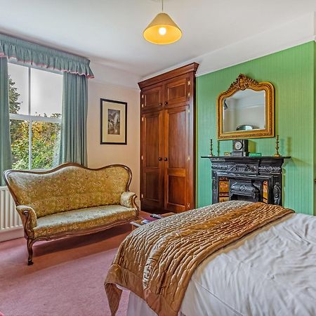 Banbury Cross B&B Extérieur photo