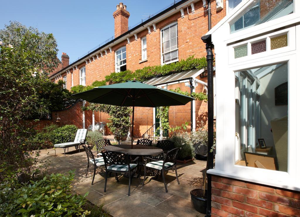 Banbury Cross B&B Extérieur photo