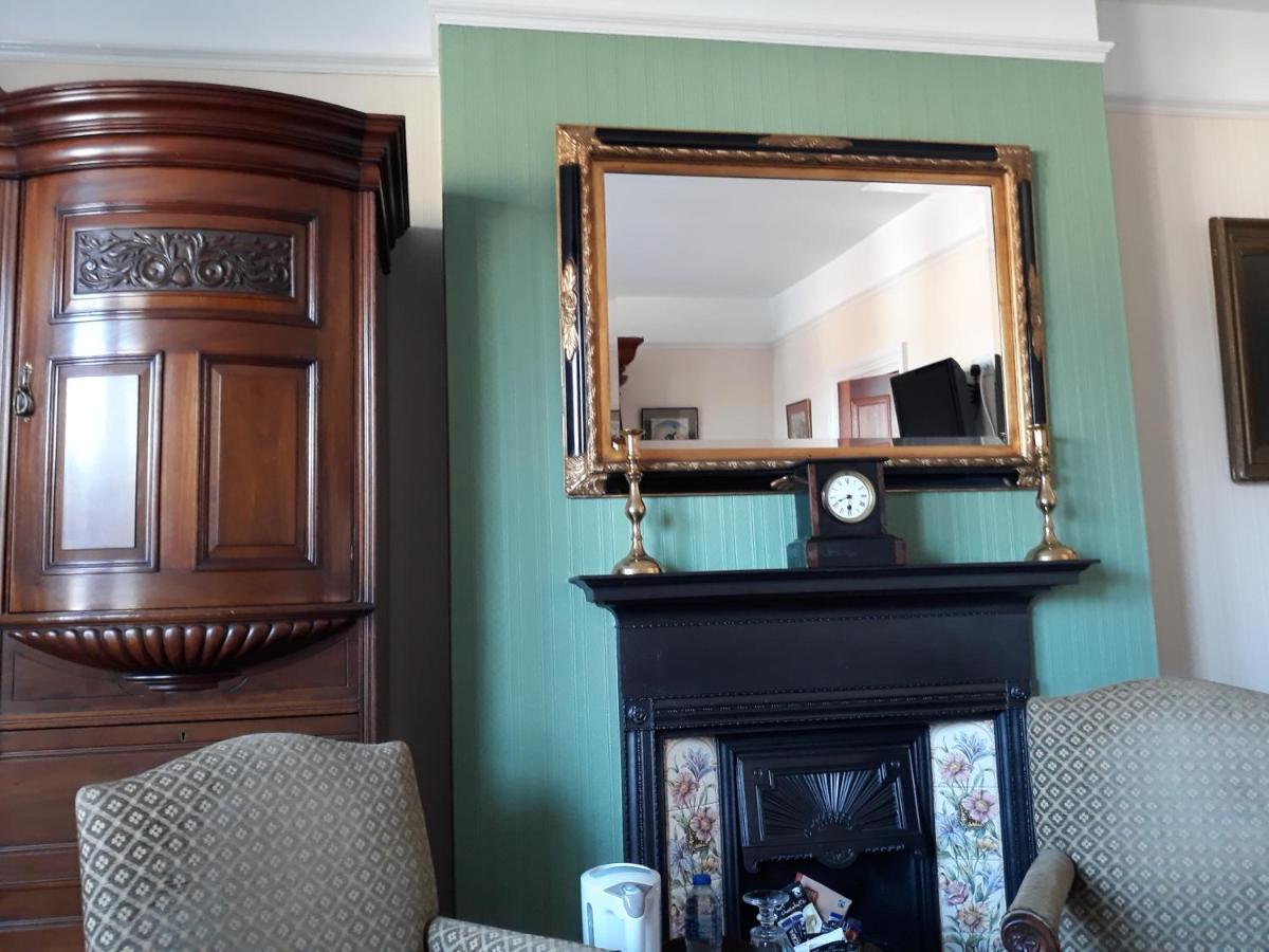 Banbury Cross B&B Extérieur photo